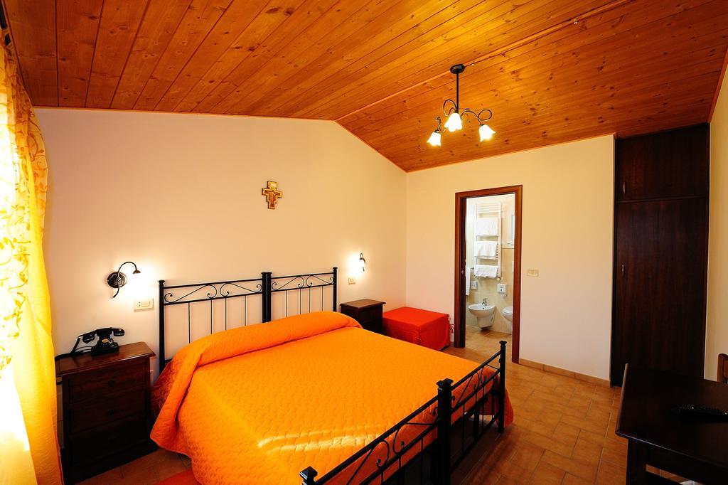 Colle Degli Olivi Snc Guest House Assisi Exterior photo