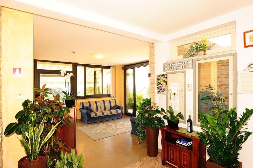 Colle Degli Olivi Snc Guest House Assisi Exterior photo